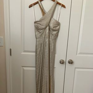 Laundry by Shelli Segal long formal dress
